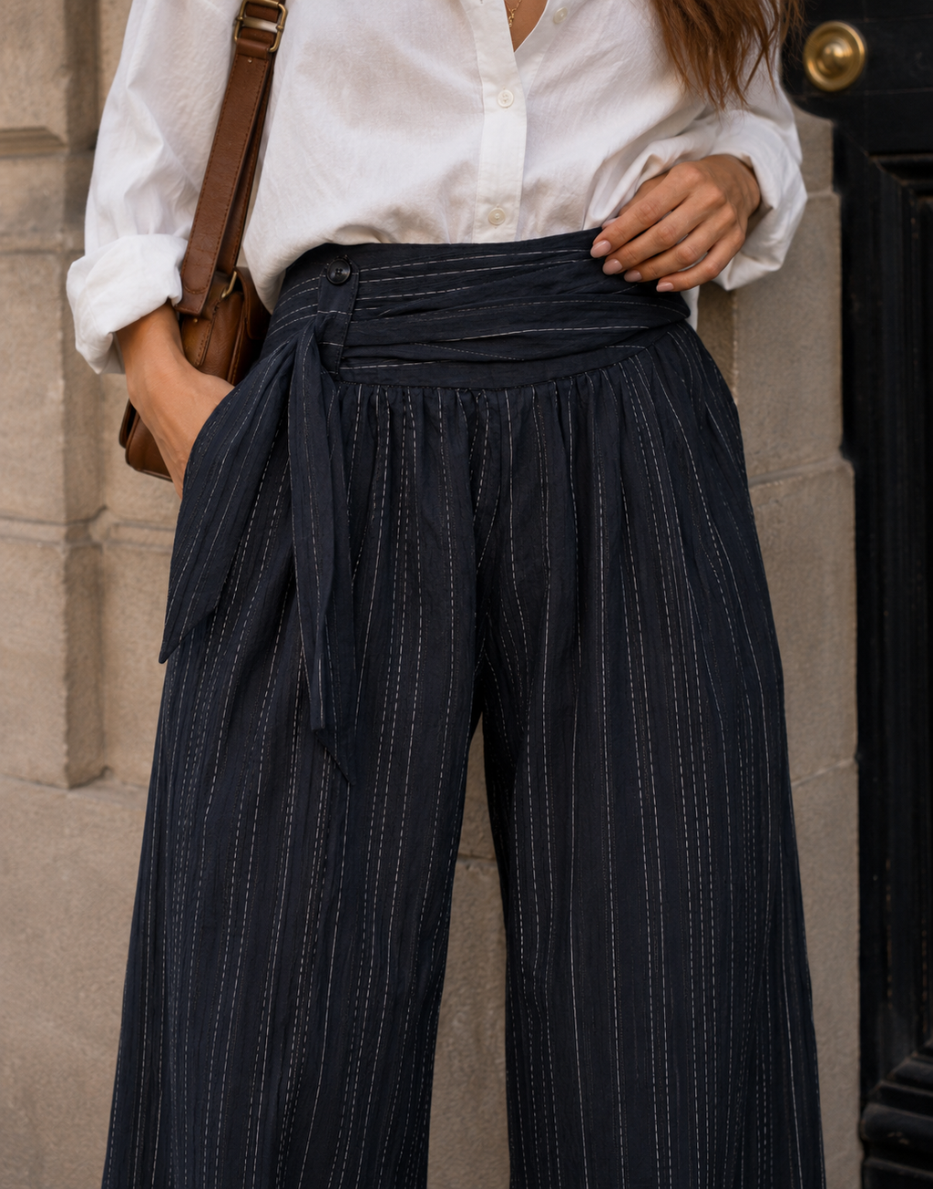 Wide-Leg Balloon Pant - Black
