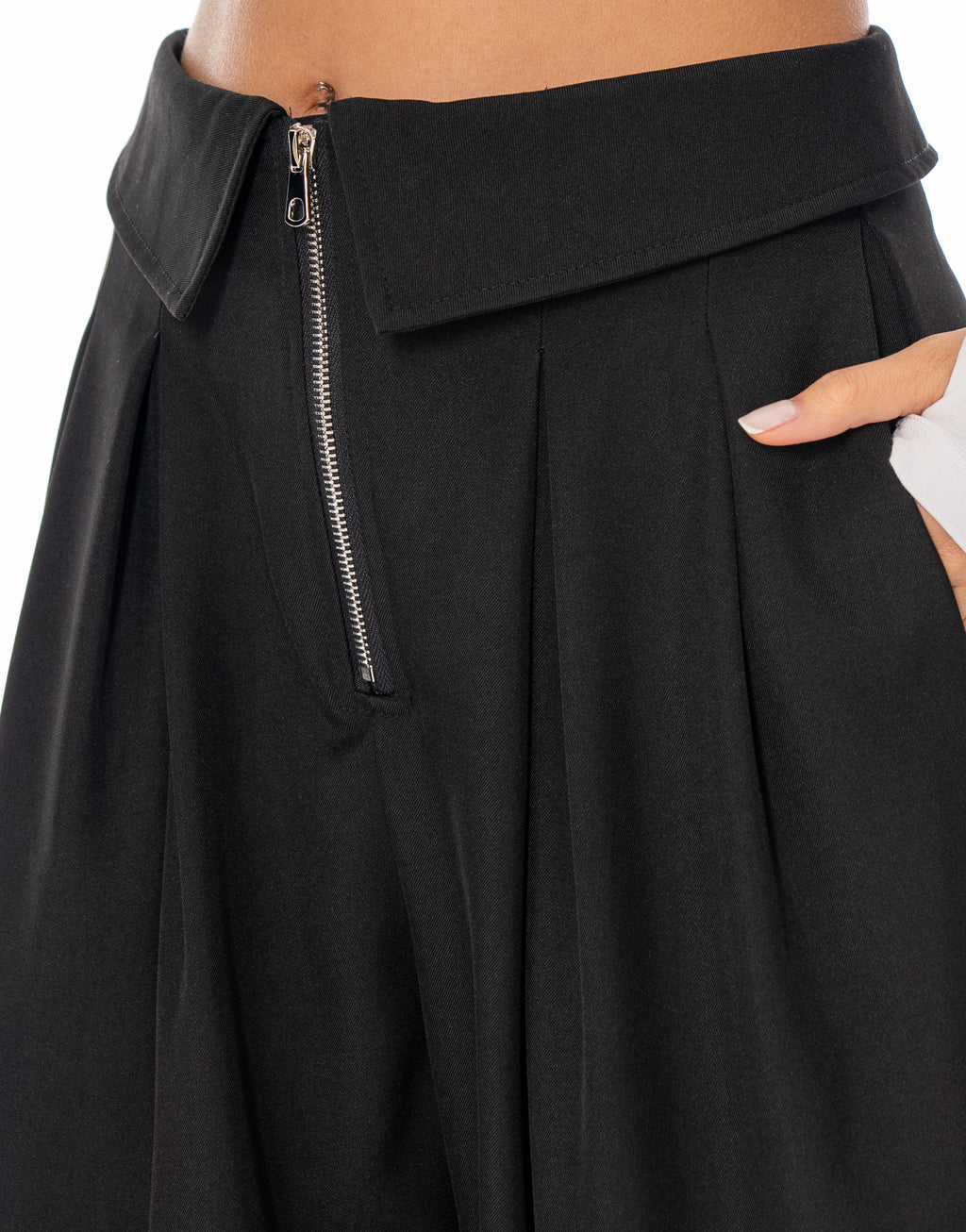 Fold Over Zip Tapered Pants - Black