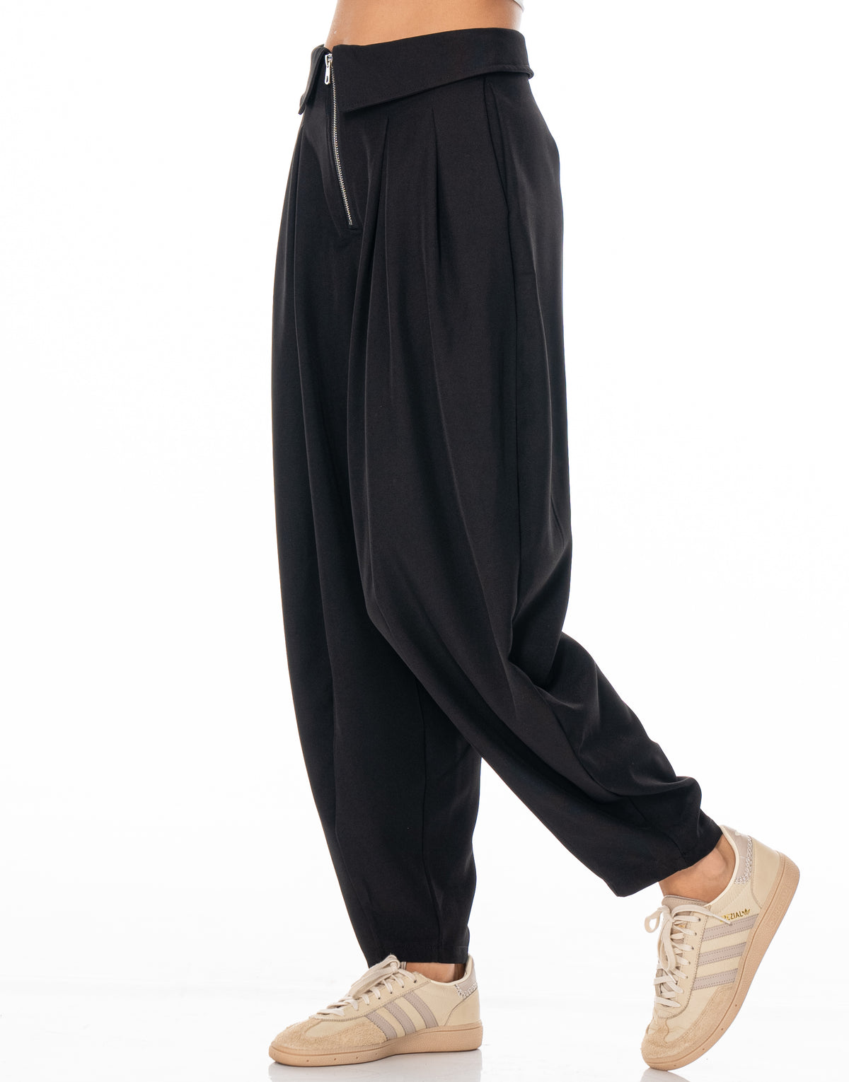Fold Over Zip Tapered Pants - Black