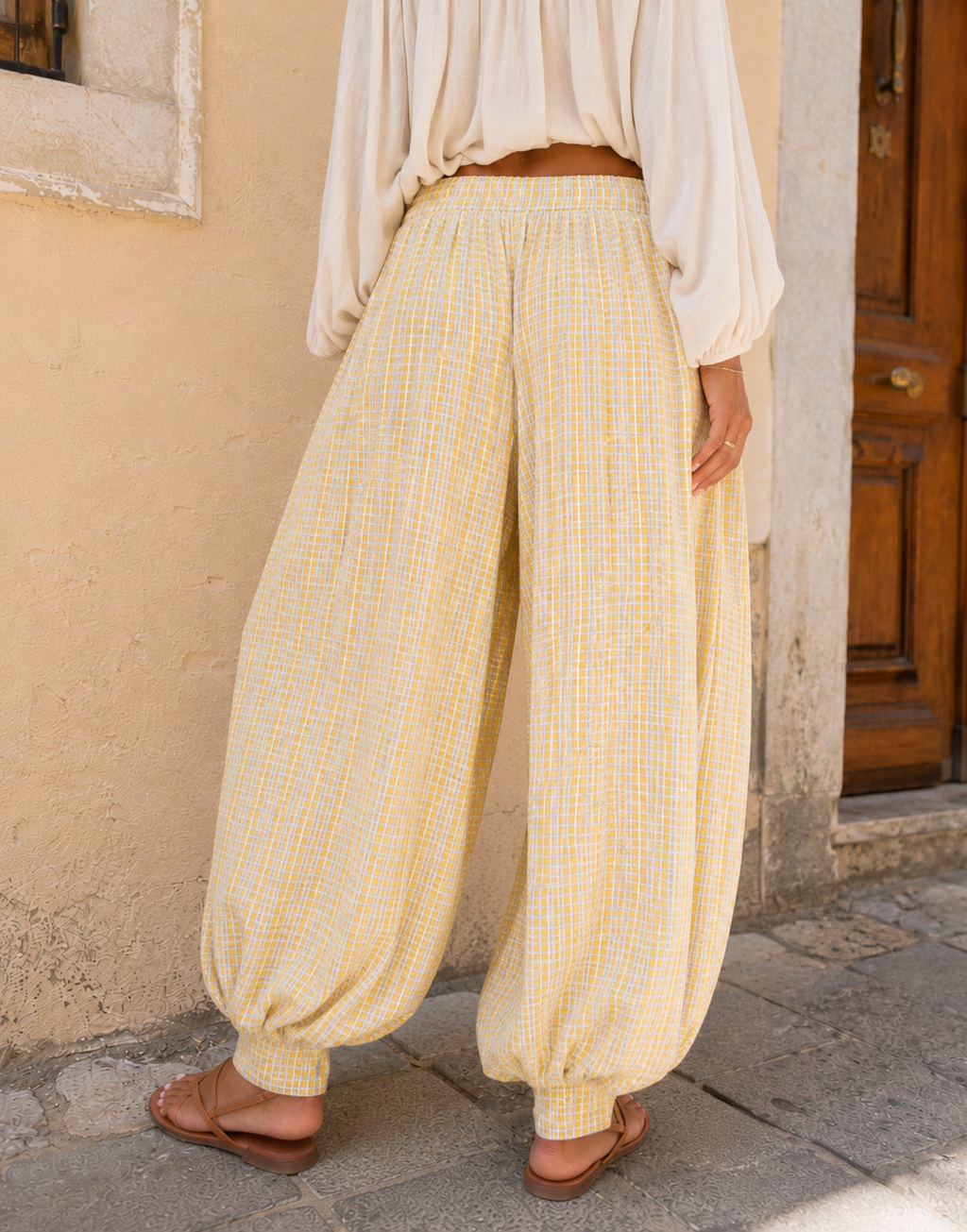 Pleated Wide-Leg Pant - Yellow