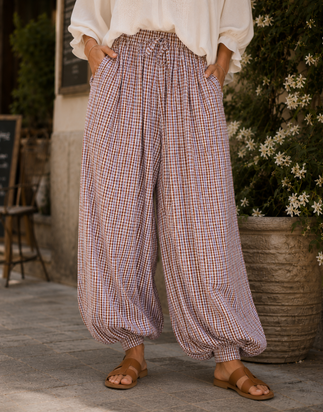Pleated Wide-Leg Pant - Brown
