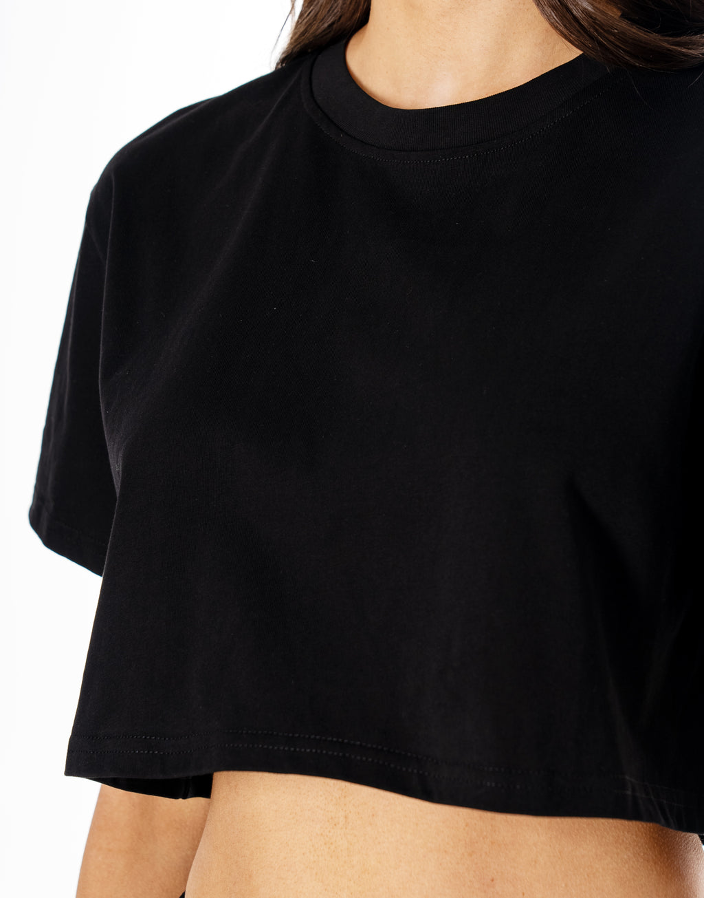 Heart-Cutout Crop Tee - Black
