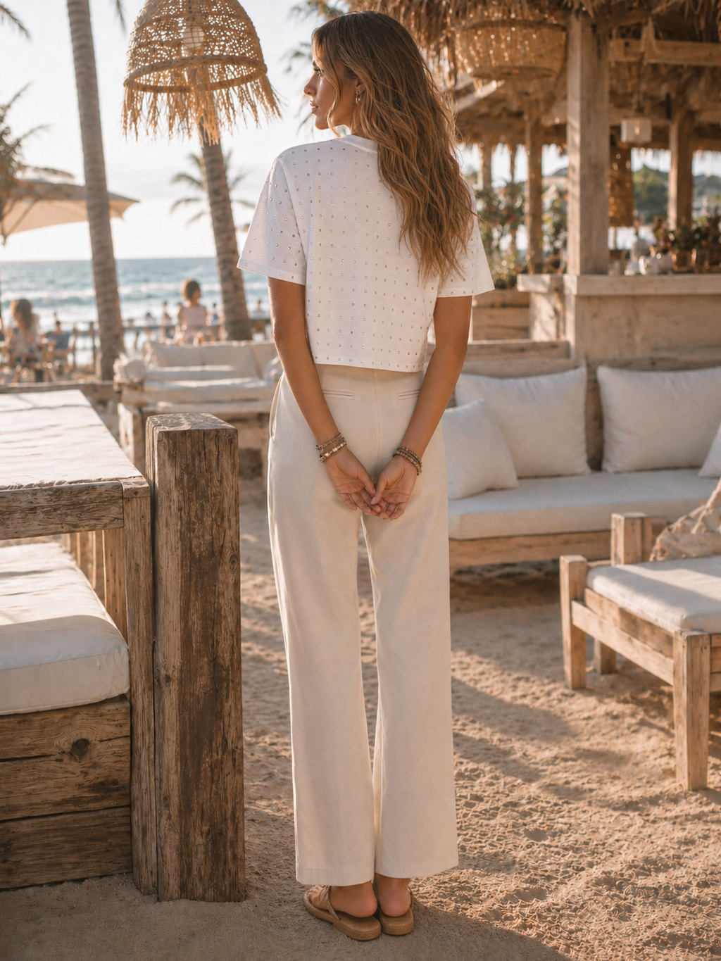 Cropped T Shirt - White
