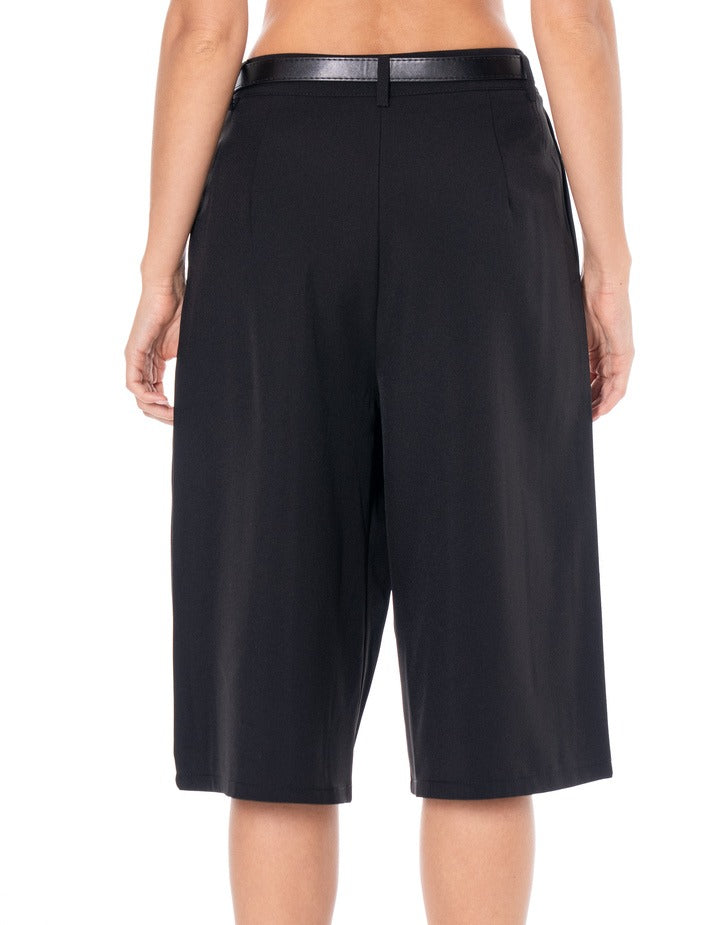 Pleated Bermuda Shorts - Black