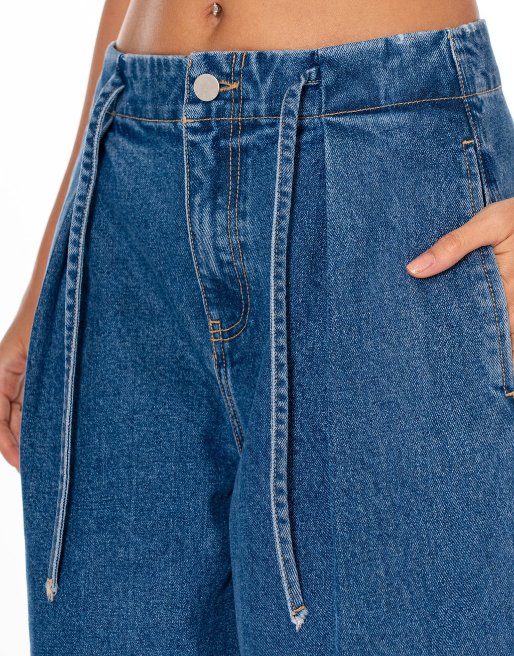 Pleated Barrel Leg Jeans - Denim