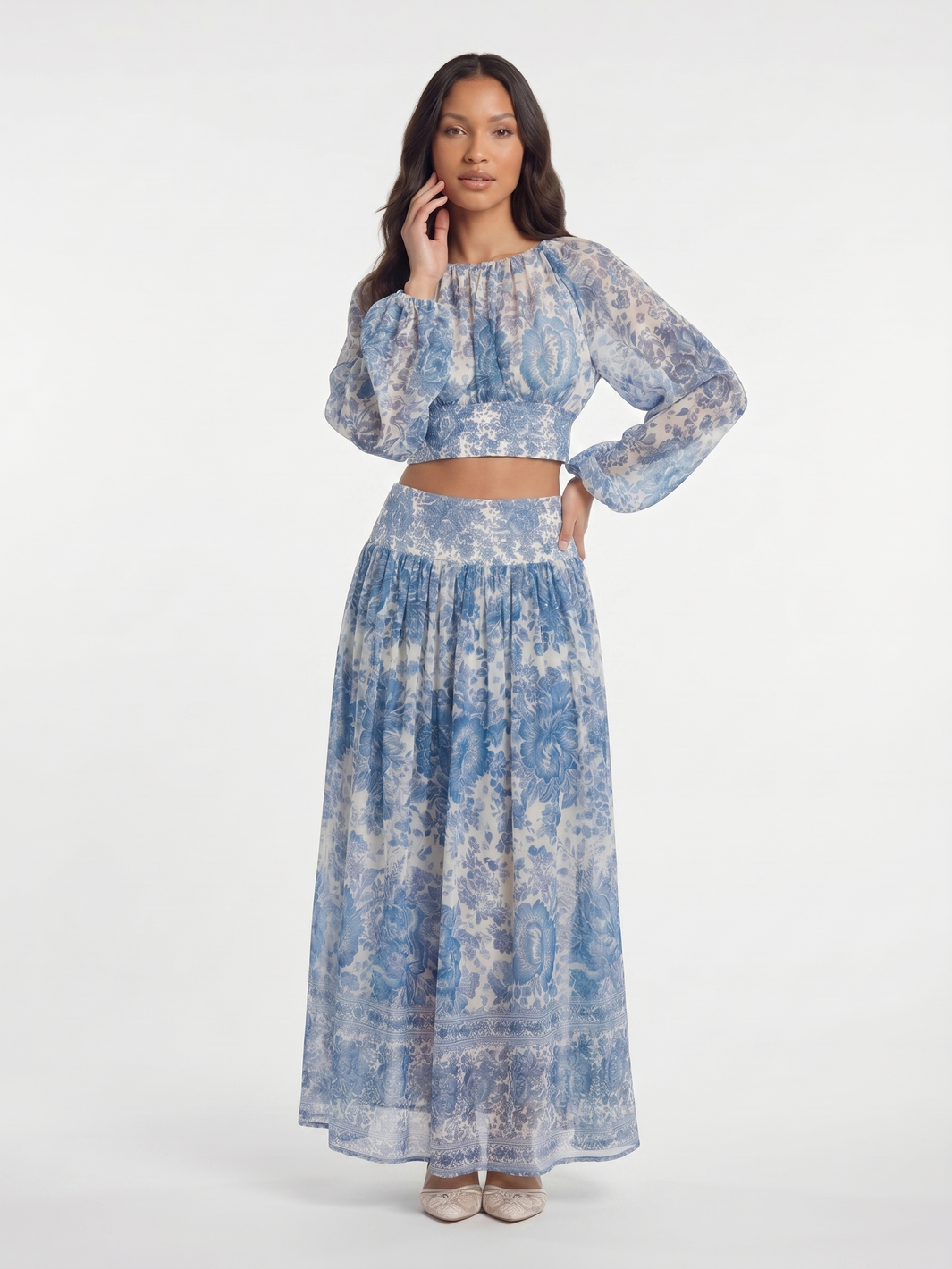 Two-Piece Set With Crop Top And Maxi Skirt - Light Blue