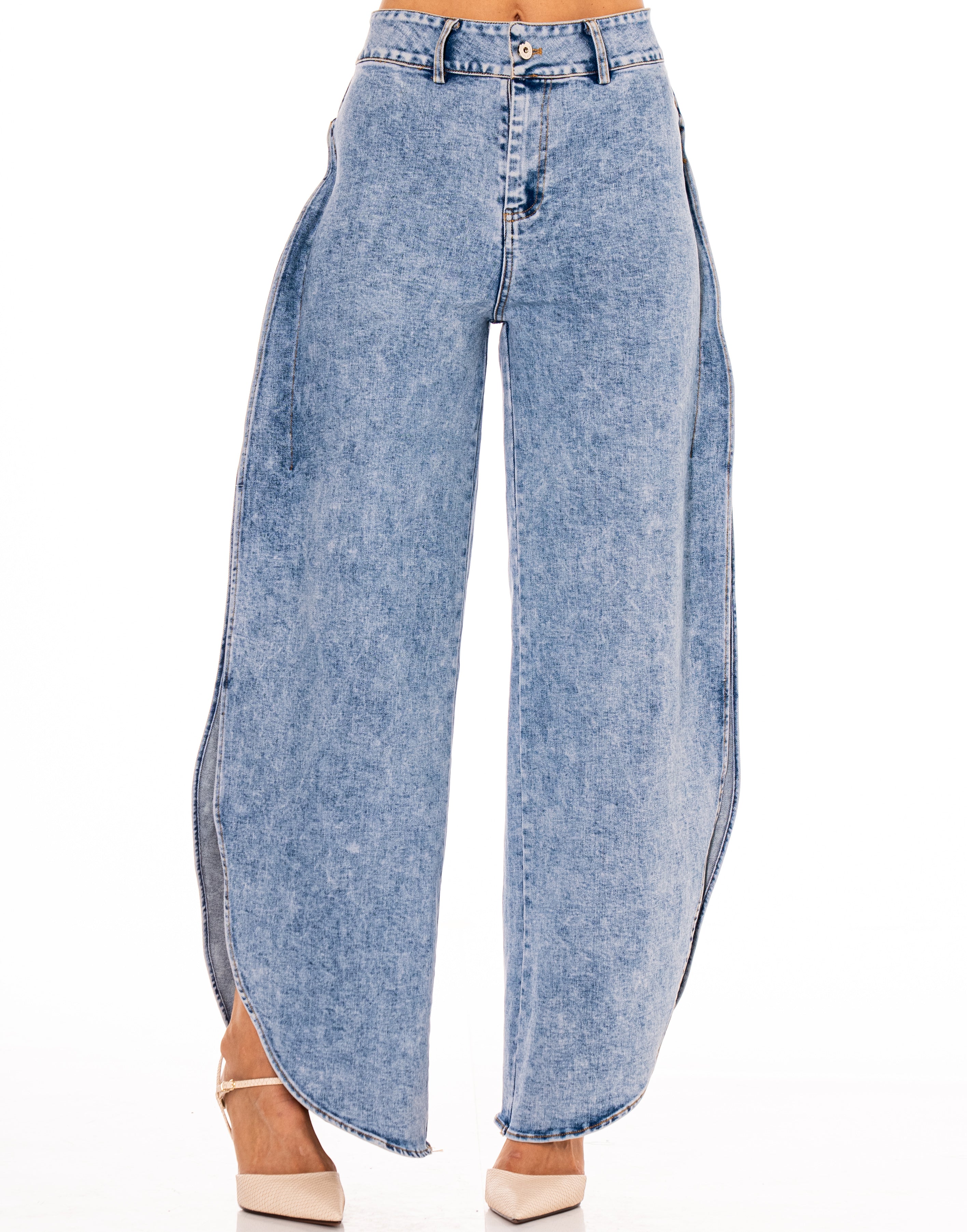 Wide-Leg Denim Jeans - Denim