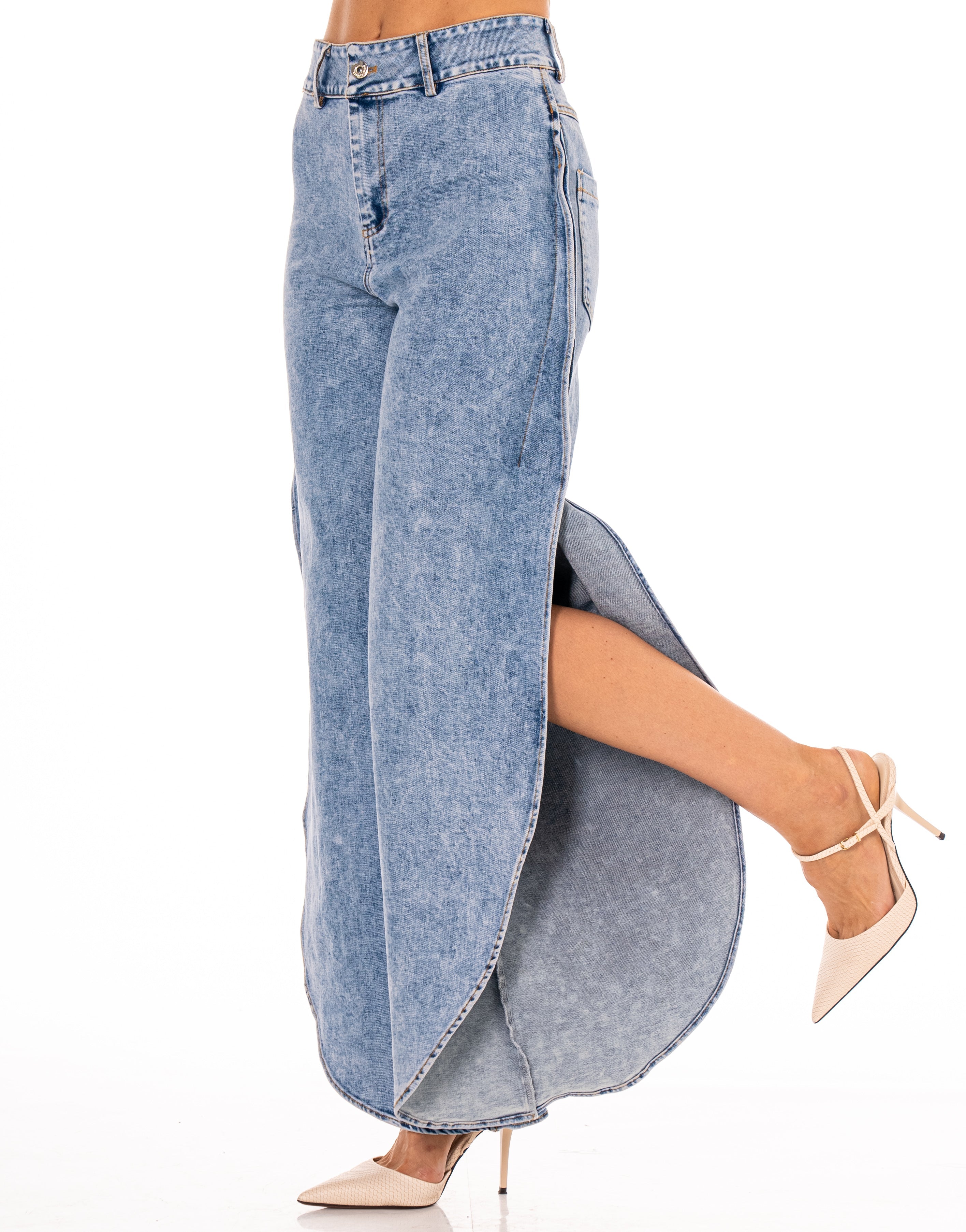 Wide-Leg Denim Jeans - Denim