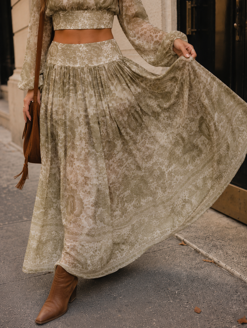 Two-Piece Set With Crop Top And Maxi Skirt - Green