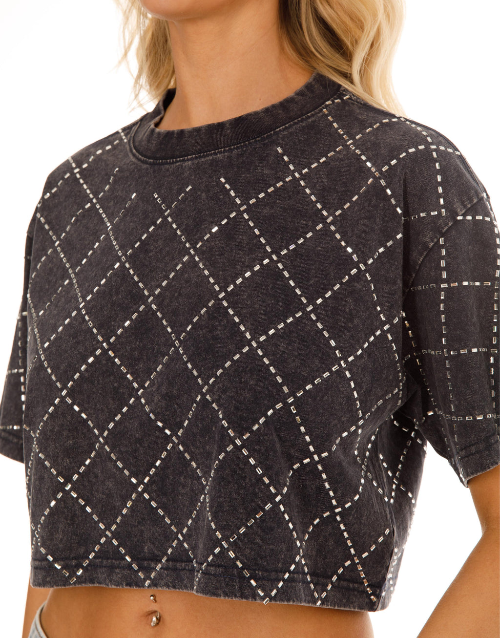 Diamond Eyelet Cropped Tee - Black