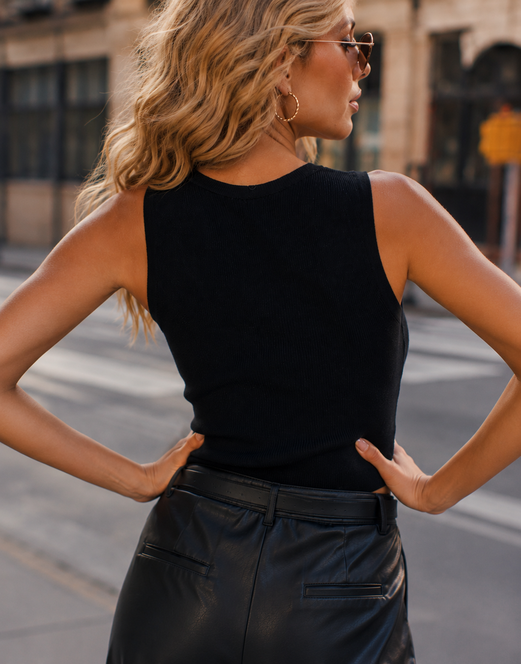 Keyhole Chain Detail Tank - Black